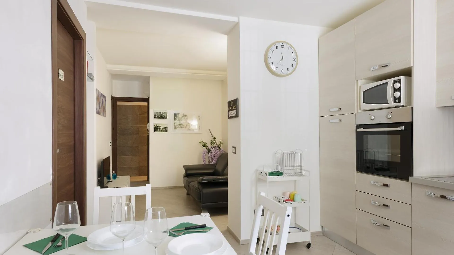 Il Glicine Apartment Montano Lucino Italy